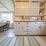 Cosy House Just A Short Distance From Unstad * Bostad