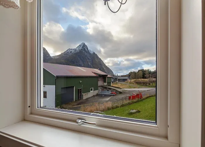 Heimly, Cosy House In A Fjord Tatil Evi *